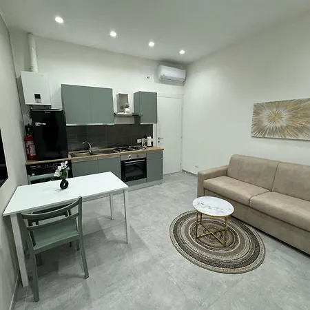 Housestellina